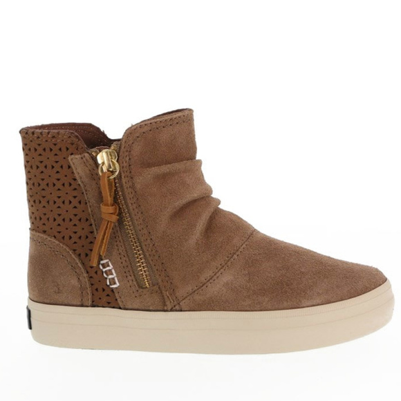 Sperry Other - SPERRY Girls Leather Sneakers